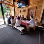 Izkušnje, ki navdihujejo: uspešno izvedena prva delavnica za mentorje programa Mladi talenti Jasne